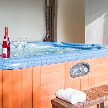 Puerto Del Carmen Sleeps 8 Pool Air Con Wifi Villa